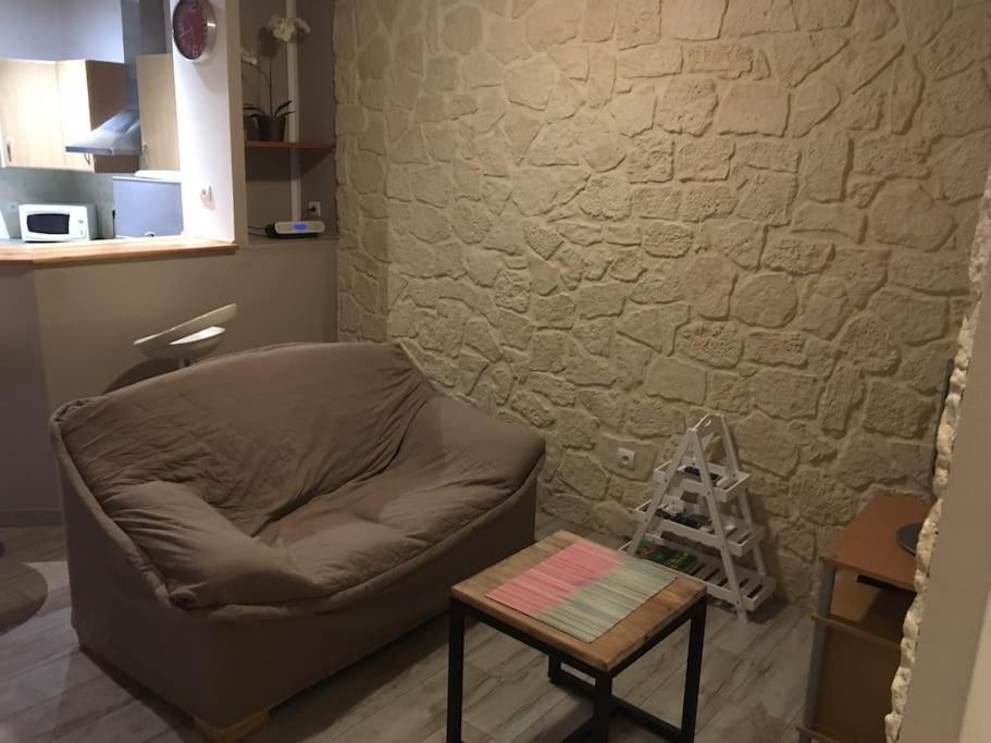 Gite Aux Aspres Logement De 65M² Fontcouverte  Экстерьер фото